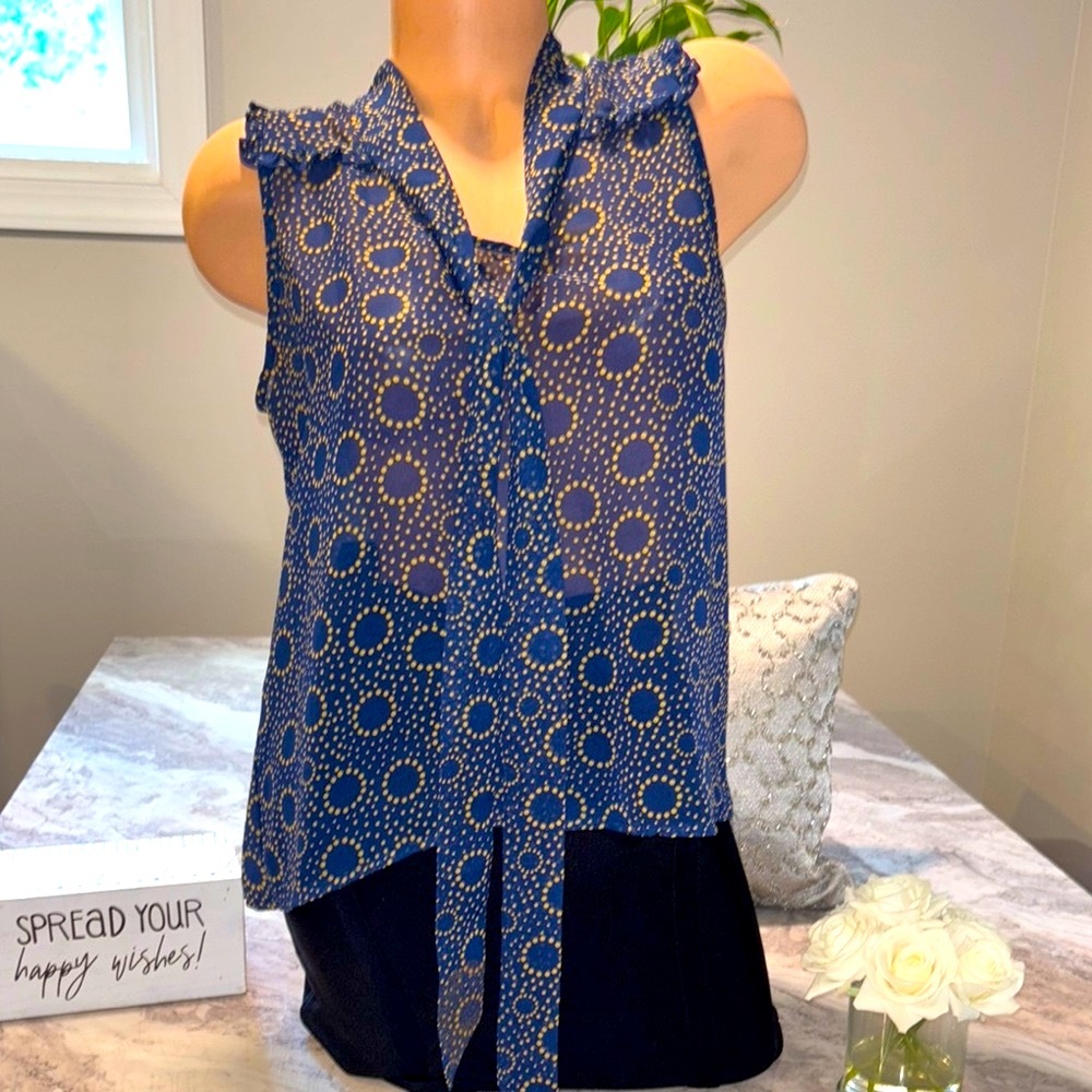 Band of Gypsies Blue Sleeveless Ruffled Tie Front Blouse